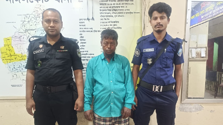 নাঙ্গলকোটে র‌্যাবের অভিযানে ৫৯ বোতল ভারতীয় নতুন মা...
