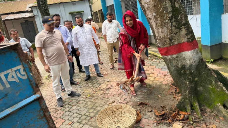 ত্রিশালে পরিষ্কার পরিচ্ছন্নতা অভিযান...