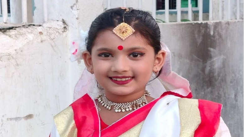 সুনামগঞ্জের টাঙ্গুয়ার হাওরে হাউসবোটের চলন্ত ইঞ্জিন...
