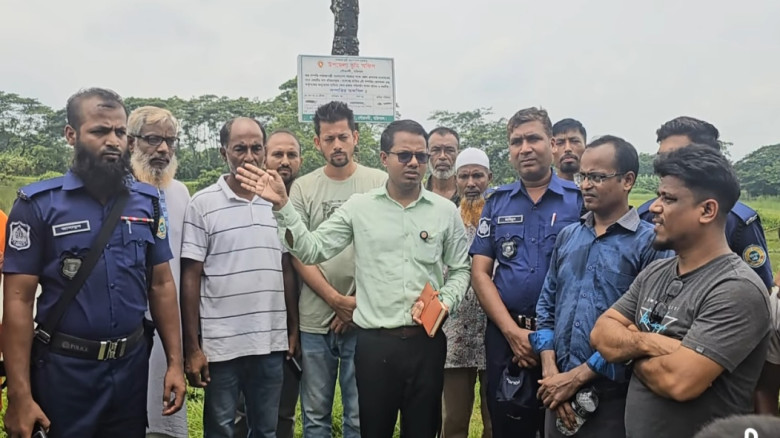 গৌরনদীতে সাড়ে ৪ একর সরকারি খাসজমি উদ্ধার, ইকোপার্ক...