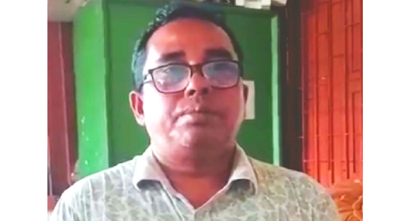 দুর্নীতির অভিযোগ উঠলেই নামসর্বস্ব সাংবাদিক ডেকে প্...
