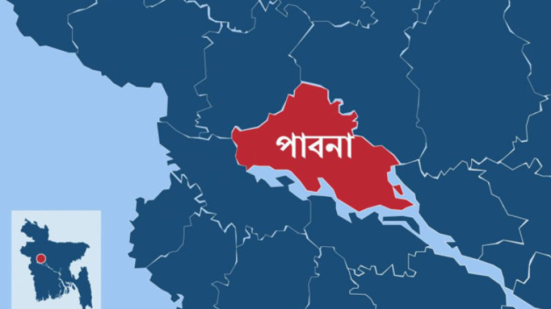পাবনায় ছেলের সামনে বাবাকে গুলি করে হত্যা...