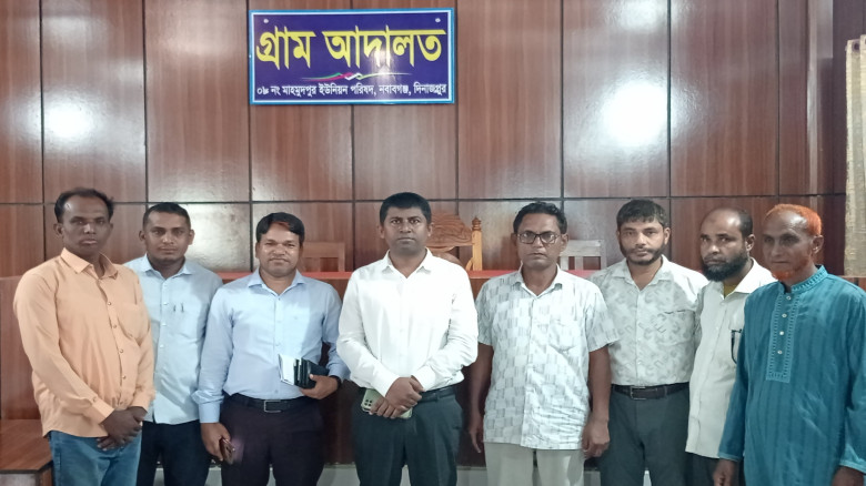 নবাবগঞ্জে ৮ নং মাহমুদপুর ইউনিয়ন পরিষদ পরিদর্শন কর...