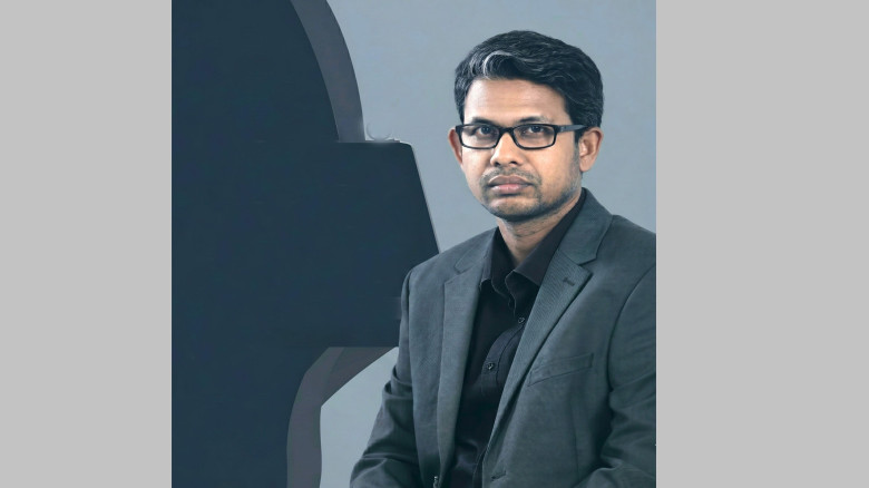 "নিঃশর্ত ক্ষমা চাইলেন চলচ্চিত্র পরিচালক রাইসুল ইসল...