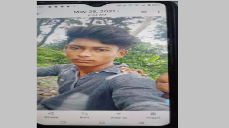 চুয়াডাঙ্গার দর্শনা সীমান্তে এক বাংলাদেশী যুবককে ধর...