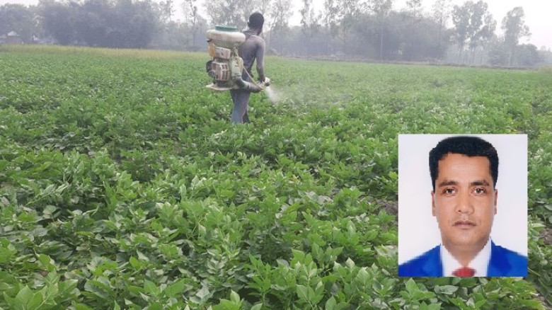 কৃষক মরছে কীটনাশকে