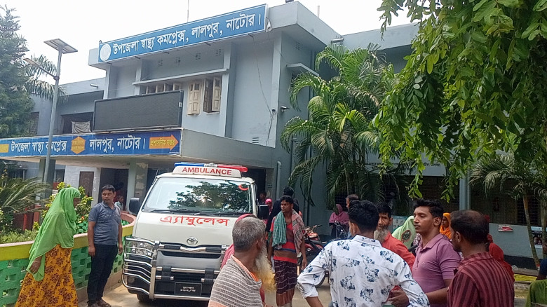 লালপুরে পদ্মার চরে আধিপত্য বিস্তারকে কেন্দ্র করে স...