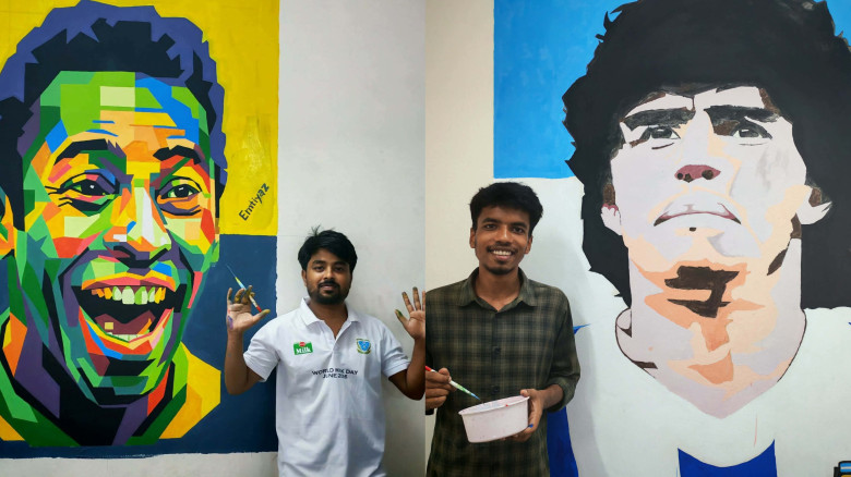 বিশ্বকাপ উৎসবে বাকৃবি, গ্রাফিতিতে ফিরে এলেন পেলে-ম...
