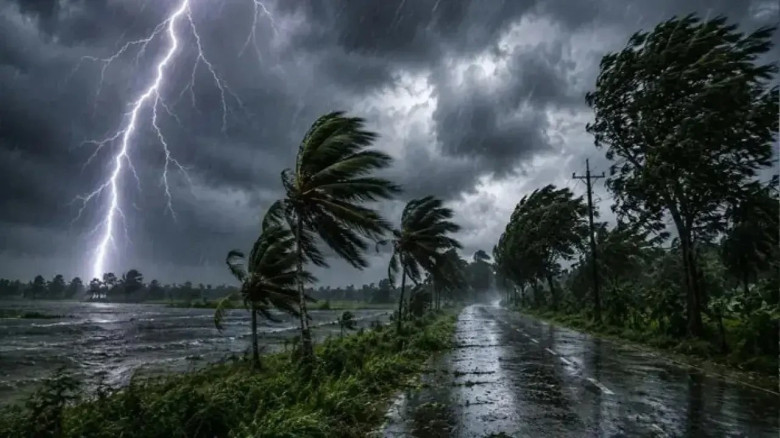 ১৪ অঞ্চলে রাতে ঝড় ও বজ্রবৃষ্টির আভাস...
