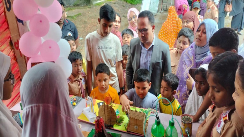 মধুপুরে তারার মেলায় খুদে শিক্ষার্থীদের বিজ্ঞান ও প...