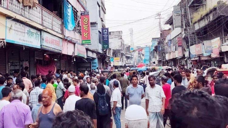 সৈয়দপুরে পৌরসভার ফুটপাতে উচ্ছেদ অভিযান...