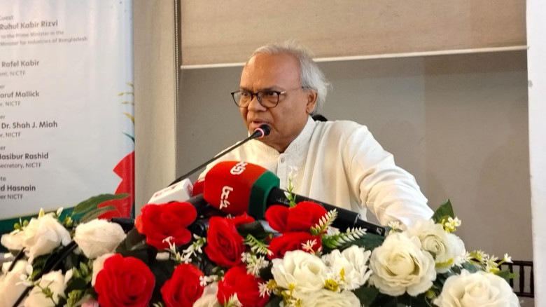 প্রধানমন্ত্রীর বিদেশ সফরকে কেন্দ্র করে উসকানির আভা...