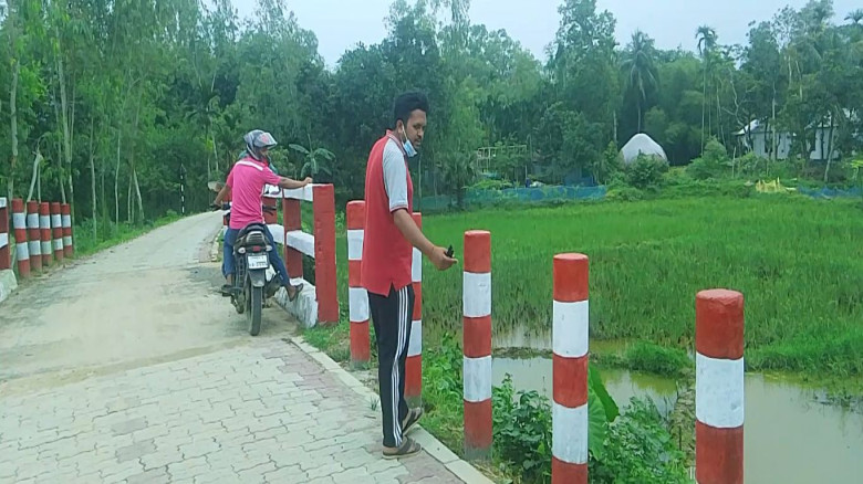 ঝিনাইগাতীর ইউনিব্লক রাস্তার কাজ সমাপ্ত পরিদর্শনে উ...