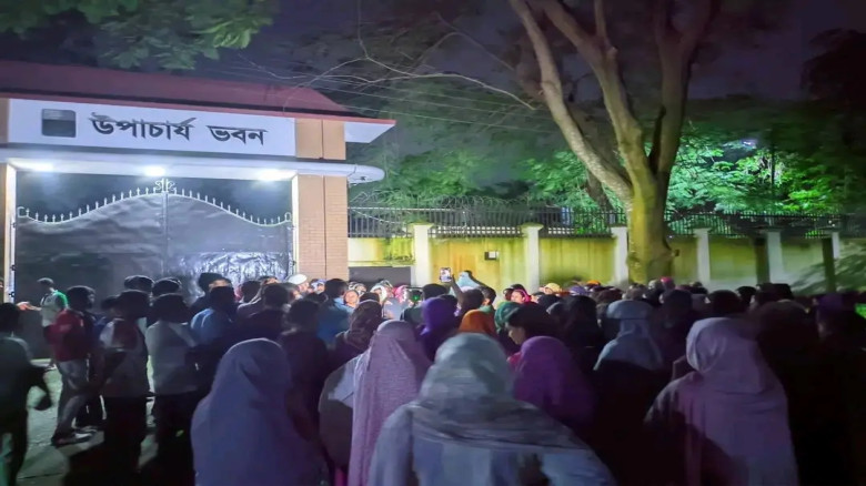 বেরোবিতে শহীদ ফেলানি হলের প্রভোস্ট বডির পদত্যাগের ...