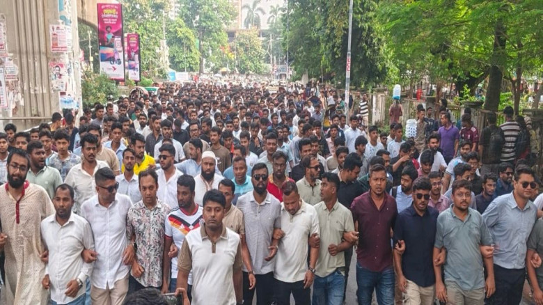 ঢাবিতে নিষিদ্ধ ঘোষিত ছাত্রলীগ ও আওয়ামী লীগের অপতৎপ...