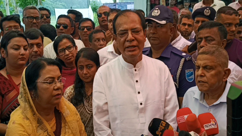 খাল খননের মাধ্যমে মাছে-ভাতে বাঙালির যে ঐতিহ্য তা ধ...