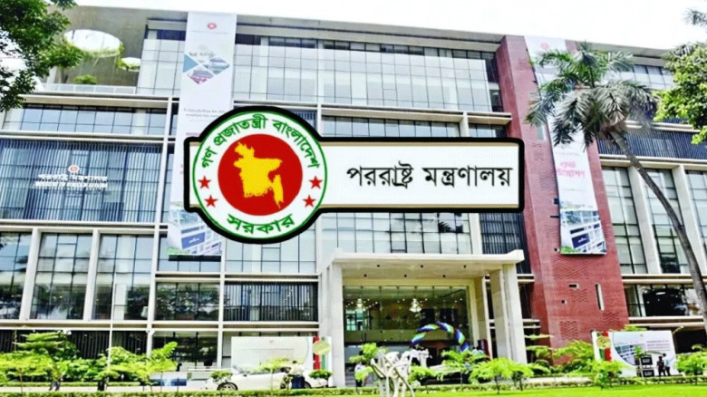 তথ্য উপদেষ্টা জাহেদ উর রহমান ইস্যুতে দিল্লির ব্যাখ...