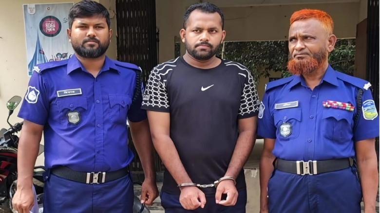 ফেক আইডিতে তরুণীকে হয়রানি, সাবেক সেনাসদস্য গ্রেপ্ত...