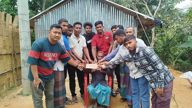 ক্যান্সার আক্রান্ত মহিবুল্লাহর পরিবারের পাশে,বাঙ্গ...