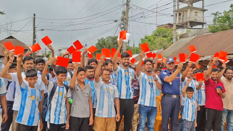 দুর্গাপুরে মাদককে লাল কার্ড প্রদর্শন করল ফুটবলপ্রে...