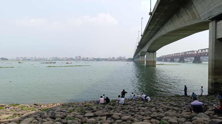 ভৈরবের মেঘনা নদী থেকে বস্তাবন্দি লাশ উদ্ধার...