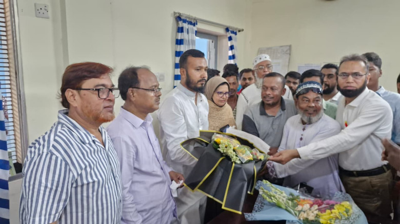 ডেমরার ঐতিহ্যবাহী বাওয়ানি উচ্চ বিদ্যালয় এন্ড কলে...
