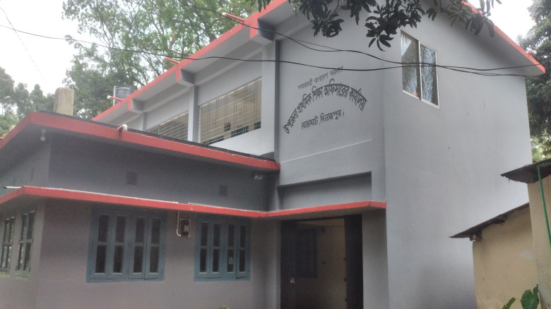 ঘোড়াঘাটে প্রধান শিক্ষিকার বিরুদ্ধে অনিয়ম ও দুই শিক...