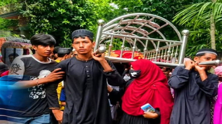 ভোলার চরফ্যাশনে গাড়ির চাপায় শিক্ষার্থী নিহত...