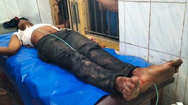 ভোলার লালমোহনে পূর্ব শত্রুতার জেরে  শিক্ষার্থীকে ক...