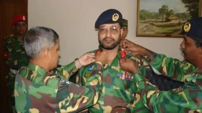 বেতন-ভাতা ছাড়াও এক কোটি টাকা ‘বিশেষ প্রণোদনা’ পাচ্...