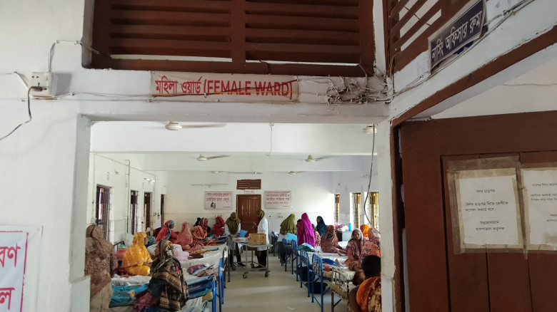 ৫০শয্যার হাসপাতালে ৯৪ রোগী: চিকিৎসাসেবায় হিমশিম চি...