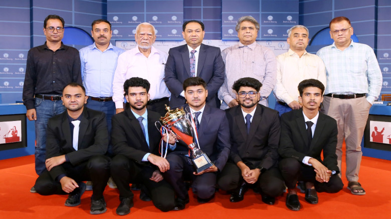 প্রধানমন্ত্রীর চীন ও মালয়েশিয়া সফর অর্থনীতি পুনর...