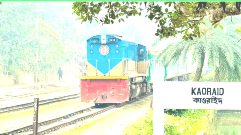 ট্রেনের ইঞ্জিন বিকল, চার ঘণ্টা পর উদ্ধার...