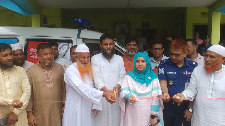 সুন্দরগঞ্জে অসহায়দের জন্য বিনামূল্যে, তেল খরচে সব...