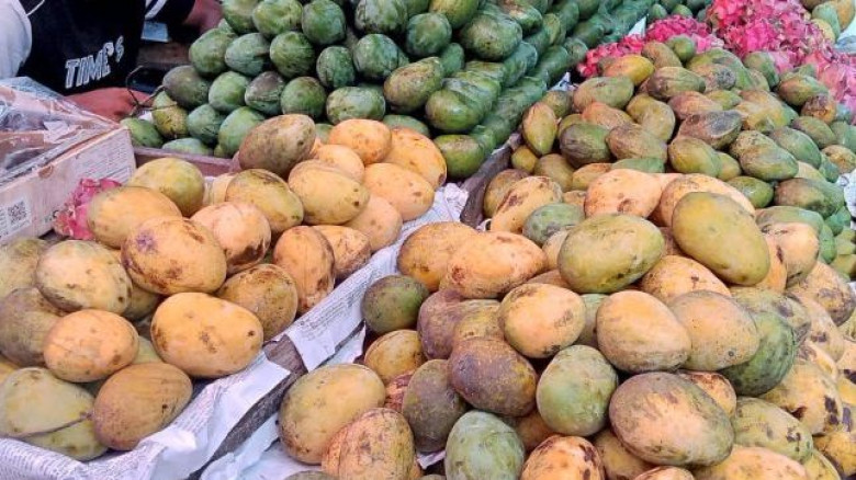 বানিয়াচংয়ের বিভিন্ন বাজারে এখন রাসায়নিক মিশ্রিত আম...