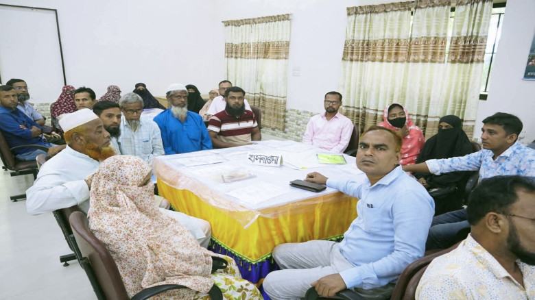 গবেষণার ফল মাঠপর্যায়ে পৌঁছাতে প্রয়োজন কৃষক-গবেষকদ...