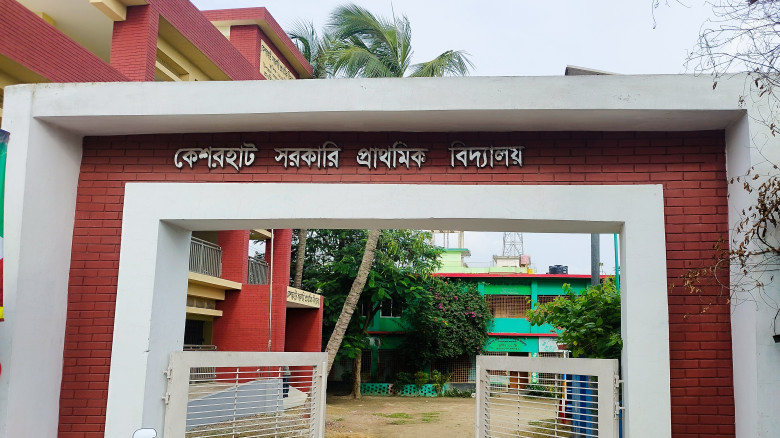 মোহনপুরে বিদ্যালয়ে আদিবাসী শিশুদের ভর্তি নিশ্চিতে ...