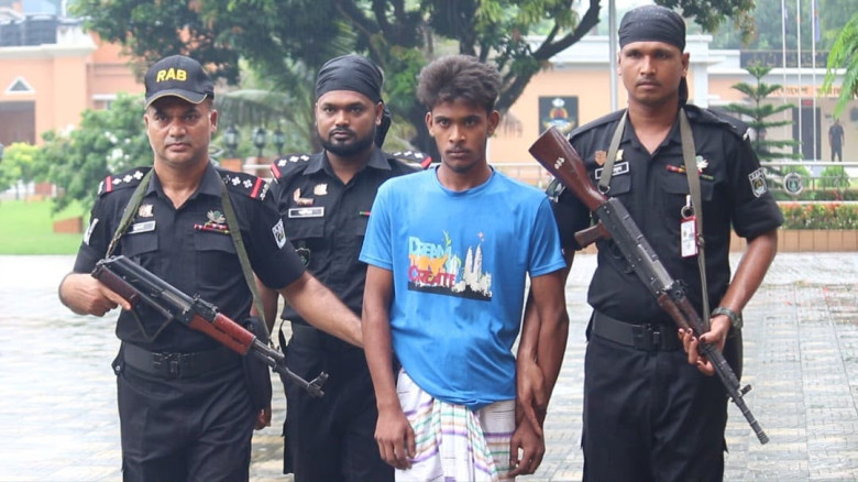 রাজশাহীতে ৭ বছরের শিশু ধর্ষণ: ৮ ঘণ্টার মধ্যেই র‍্য...
