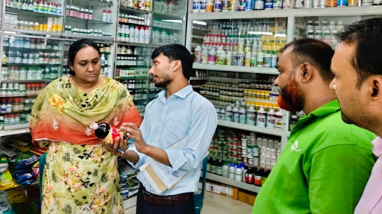 মোহনপুরে মহসিন কৃষি ঘরে জরিমানা...