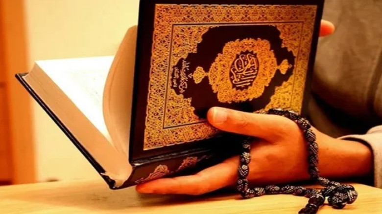 জুমার দিন সুরা কাহাফ পড়ার গুরুত্ব...