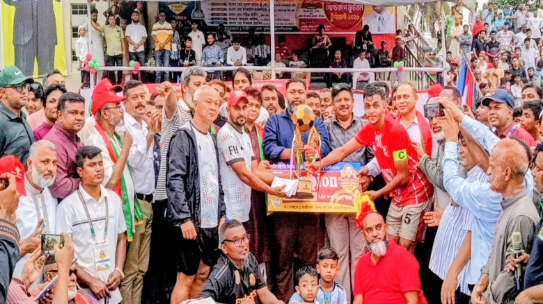 গাজীপুরে শহীদ জিয়া ফুটবল টুর্নামেন্ট: ট্রাইবেকারে...