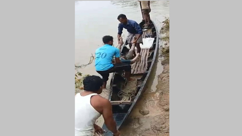 রামুর ঈদগড়ে পাহাড়ি ঢলে ভেসে যাওয়া কিশোরের চার দিন ...