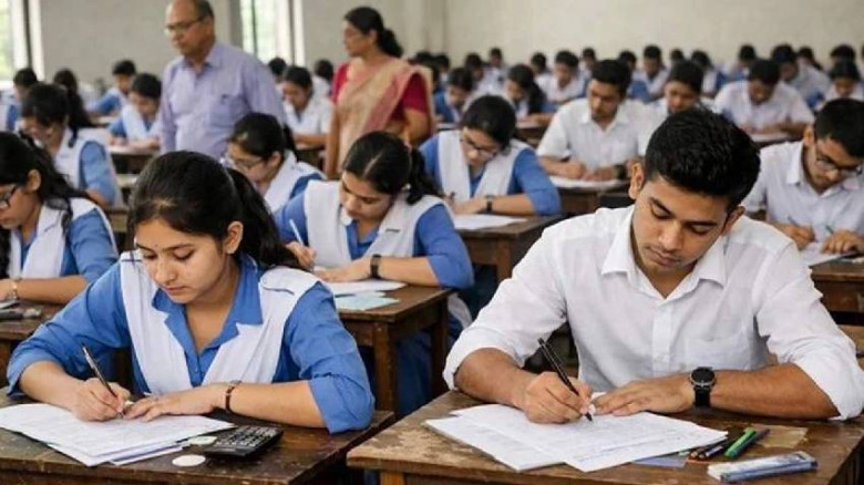 এইচএসসি পরীক্ষা স্থগিতের দাবিতে যা জানাল বোর্ড...