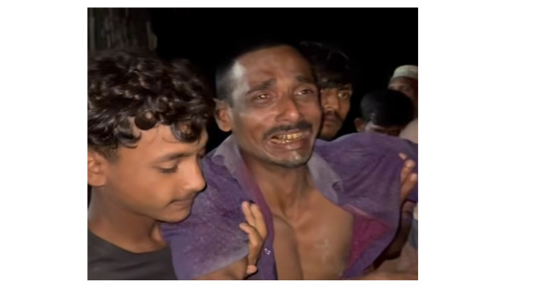 কালীগঞ্জ–নলডাঙ্গা সড়কে ভ্যানচালকের ওপর হামলার অভি...