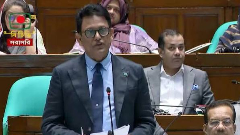 বিতর্কিত মন্তব্যের জন্য শিক্ষামন্ত্রীর দুঃখ প্রকাশ...