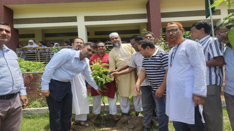 'সবুজ বিদ্যালয়’ কর্মসূচিতে আক্কেলপুরের ৬৯ সরকারি প...