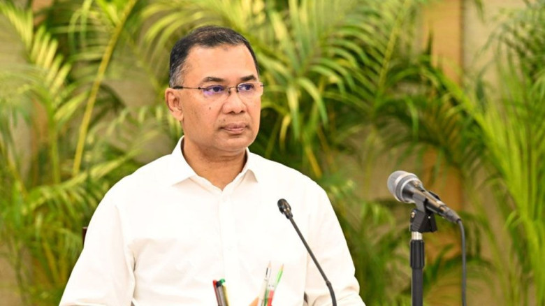 সব সুযোগ-সুবিধা নিয়ে আসছে ‘ইউনিভার্সাল কার্ড’ : প্...