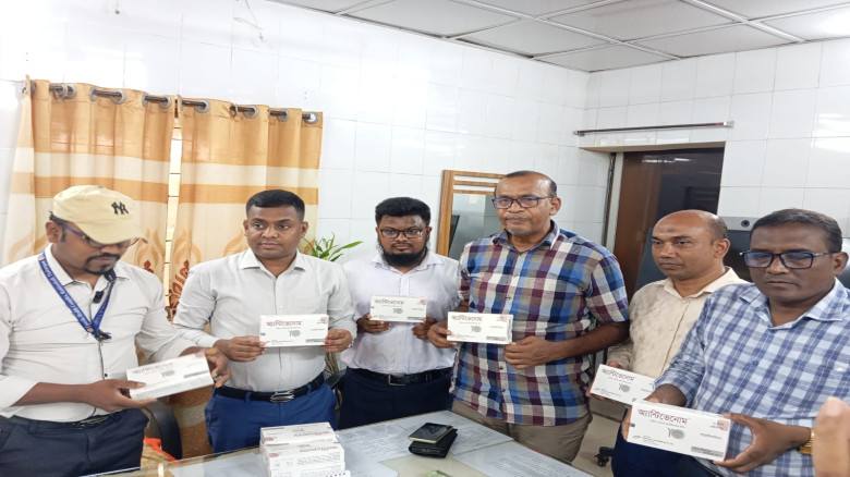 পীরগঞ্জ হাসপাতালে ৫০ ভায়েল এন্টি স্নেক ভেনম প্রদান...
