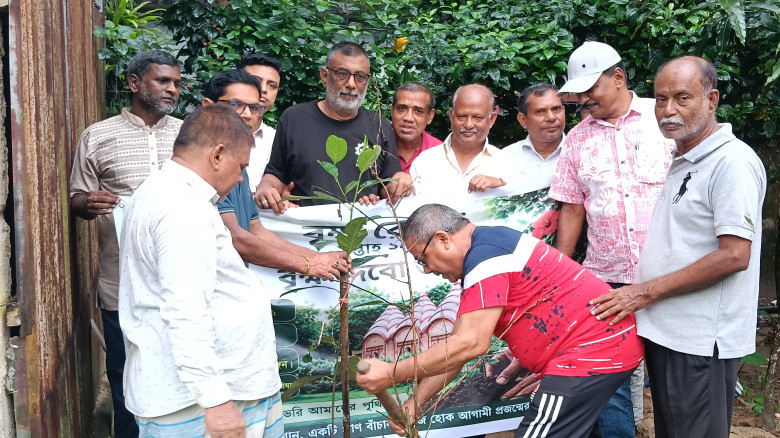 দুর্গাপুরে বৃক্ষরোপণ কর্মসূচির উদ্বোধন...