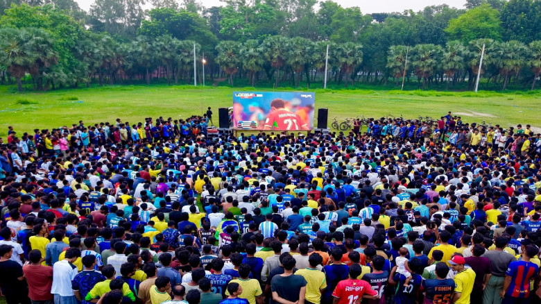 বিশ্বকাপ ফাইনাল দেখতে রাবিতে তিন স্থানে বিশেষ আয়োজ...